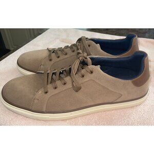Mens Tan Suede Sneakers Size 11 Casual Lace-Up Shoes With Brown Accents & Rubber